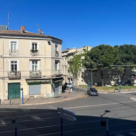 Centre - La Fenetre De L'ecusson